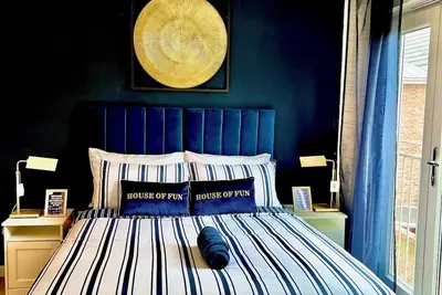 Image de Kent Holiday Home|Dartford 5Bed Luxe Home|Games & Free Parking|2Mins To Crossing