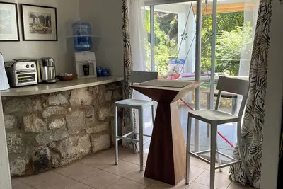 Image de Charming 1-bedroom apartment in welcoming Frederiksted with WiFi, Ac