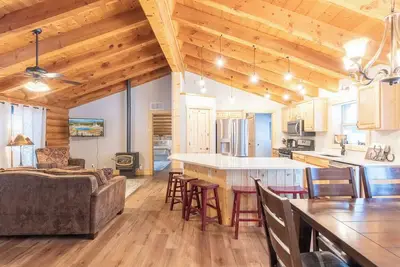 Image de Log Cabin - Yellowstone - Family Vacation - Fly Fishing