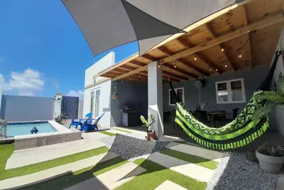 Image de Charming 3-bedroom villa with private pool, great alarm system, WiFi, hot water!