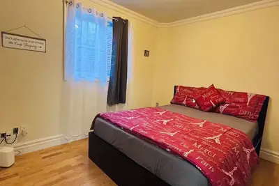 Image de A Private, Spacious Suite with Separate Entrance