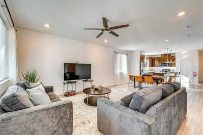 Image de 15 Mi to Dtwn Sacramento: Newly Built Home!