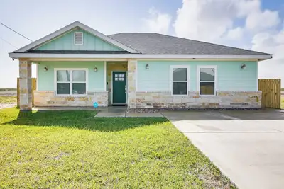 Image de Modern Port Isabel Home: Coastal Family Home!