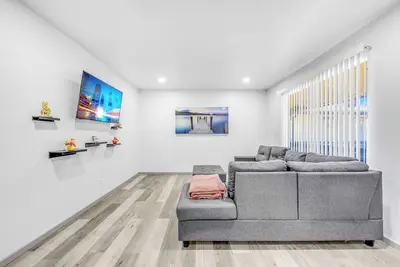 Image de Cozy 2-bedroom in E. Dallas near Downtown Dallas and much more!