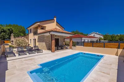 Image de Holiday house Divna with private pool