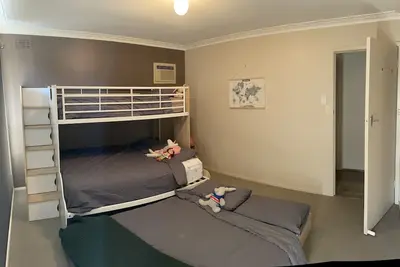 Image de Beach Shack 150m to beach, 10m to Golf course, tranquil pet-friendly & quaint