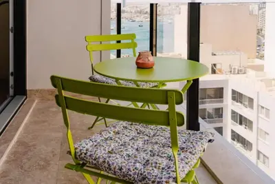 Image de Luxury Mainstreet Sliema Suite! WiFi + Beach!