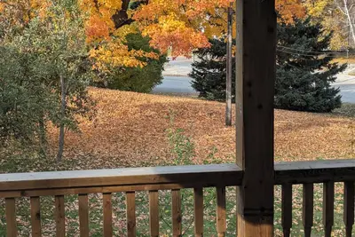 Image de Welcome to the  Neustadt Nest with 2-bedrooms, Ac, WiFi & Laundry!