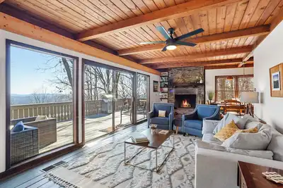 Image de Woodland Cottage - Stunning Views - Wine Country - 20 mins to Downtown