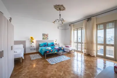 Image de Maison de vacances 'Azzurro Luxury Room Controvento' avec vue sur la mer, Wi-Fi et climatisation