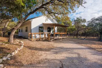 Wimberley Woods - 2/1 with loft, sleeps 6, firepit