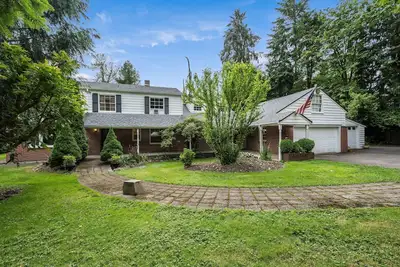 Image de Vintage Modern Farmhouse & Wildlife  Sanctuary