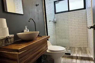 Image de 2 bedroom apartment on the main avenue of the capital city