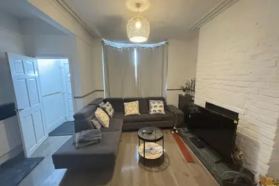 Image de Manchester - House - Sleeps 6 - Parking - Garden