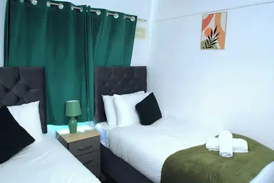 Image de 2Br House, Sleeps 5, Parking, Contractors&Families