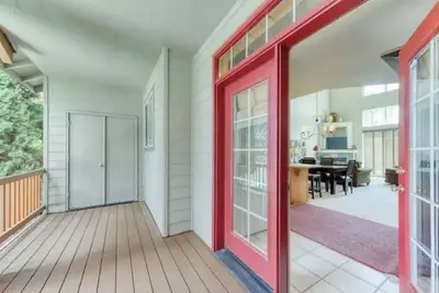 Image de Spacious & Nice Townhome Private Deck & New 60 Jet Hot Tub in Eagle Crest Resort