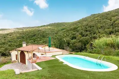Villetta Redinoce, surrounded by nature and with private pool!