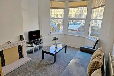 Image de 6-Br Home with Free Parking & WiFi