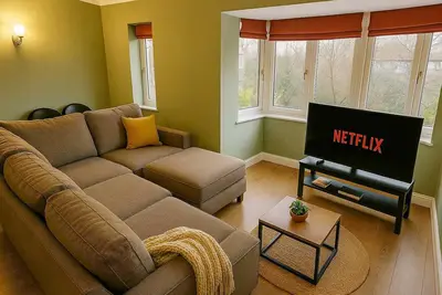 Image de Spacious 5-Br Group Stay in Central Location