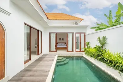 Azure Villa Luwih Pool Villa in Nyanyi
