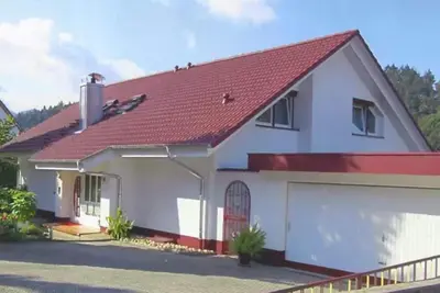 Image de Appartement 'Waldfee' avec vue sur les montagnes, balcon et Wi-Fi