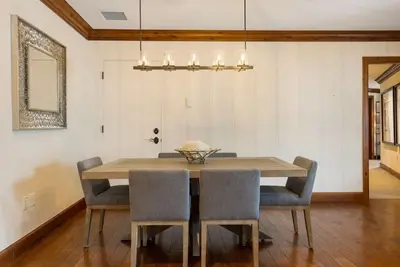 Image de Luxury Ritz-Carlton Condo W/Views