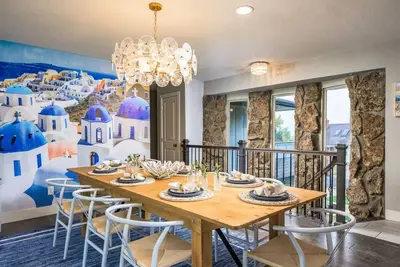 Image de The Santorini Retreat | Pool, Hot Tub, Game Room!