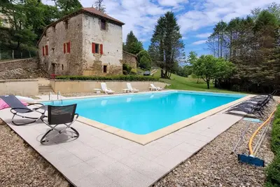 Image de Grande maison pour 8 - Tranquillité - Piscine