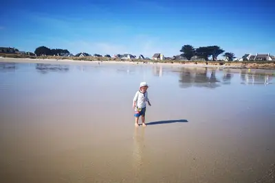 Image de Maison familiale à 2 pas de la plage pour des vacances inoubliables en Bretagne.