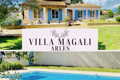 Image de Villa Magali Arles — Calme avec Piscine et Piano
