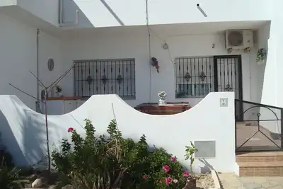 Image de appartement en Rez-de-chaussée, avec grande terrasse, deux chambres, climatisati