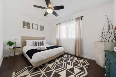 Image de 3br, 2ba Gem in Rancho Near Shop Centers & Eateries