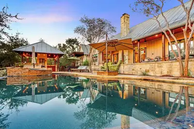 Casa Colinas I Wimberly luxury, pool