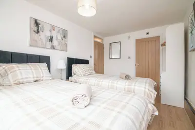 Image de Luxury Apt with 2 bathrooms n Free Parking