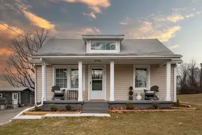 Image de Cozy 3br Home | *Central* | Smart TVs | Free WiFi