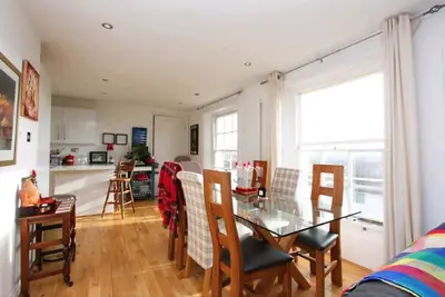 Image de Classique-Appartement-Salle de bain et douche