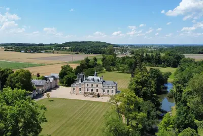 Image de Magnifique château XVIIIe entouré d'un parc de 10 hectares à Chinon