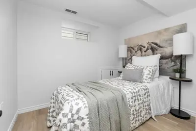 Image de Fully Furnished 2 bedroom house in Windsor