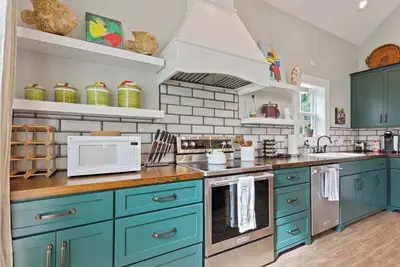 Image de New! Coastal Cottage Collection 10 min to City