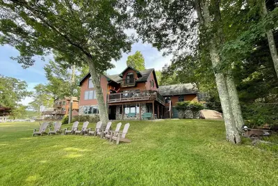 Image de Stunning Wallenpaupack Lakefront with panoramic views and gentle slope