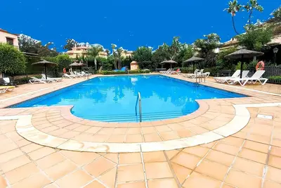 Image de 2 bedroom walking distance to centre of La Cala and Beach, pool air con, wi fi,