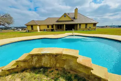 Image de Get away from the city and experience country living