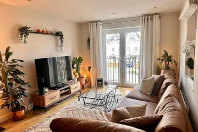 Image de 2 bed/ 2 bath apartment in Roundhay