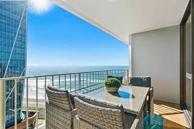 Image de Coastal Cool Penthouse Paradise and Ocean Outlooks