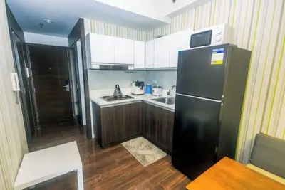 Image de Urban Oasis Sleep in Style Air Condo Makati’s Comfy Gym Swim Park Eat Dance 914