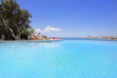 Image de Exquisite Naxos Villa | Villa Kymata | 2 Bedrooms | Private Pool | Furnished Terrace | Breathtaking Sea View | Parking Area | Plaka