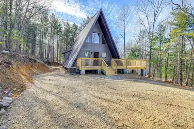Image de Wytheville A-Frame Cabin w/ Wraparound Deck