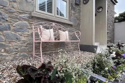 Image de Efail Fach - stunning, newly renovated beach house