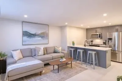 Image de Stylish & Comfy Mountain Escape King Bed 1 Hour from Banff  National Park