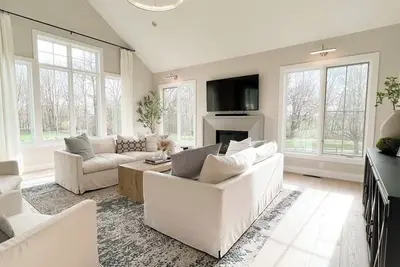 Image de Eaa - Spacious 5-bedroom, 3. 5 bath house